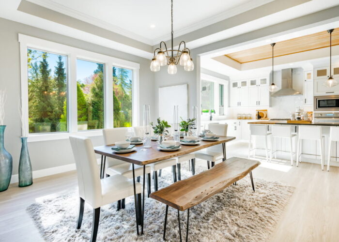 Aménager une maison moderne sans la rendre froide : astuces pour une ambiance chaleureuse